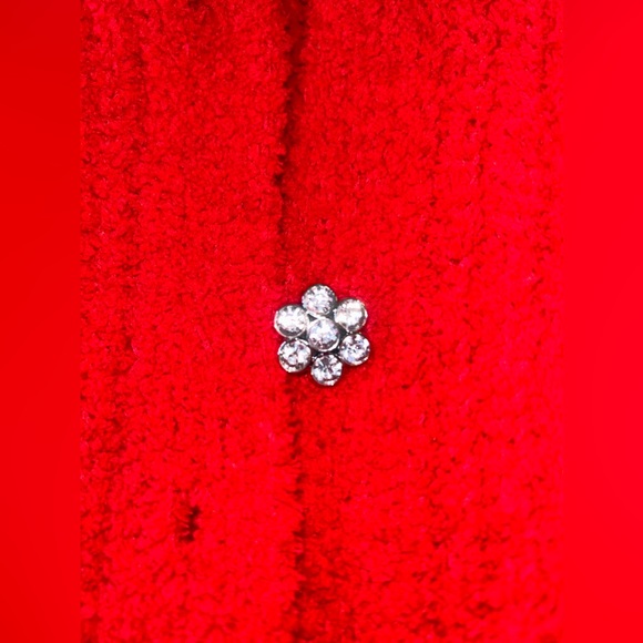 adorable cozy red top ! ๐ซง๐ - Picture 2 of 5